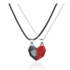 Kép 2/4 - Szív alakú mágneses páros nyaklán szerelmeseknek - Fekete/piros