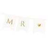 Kép 2/4 - Mr és Mrs felirat - fehér banner arany betűkkel