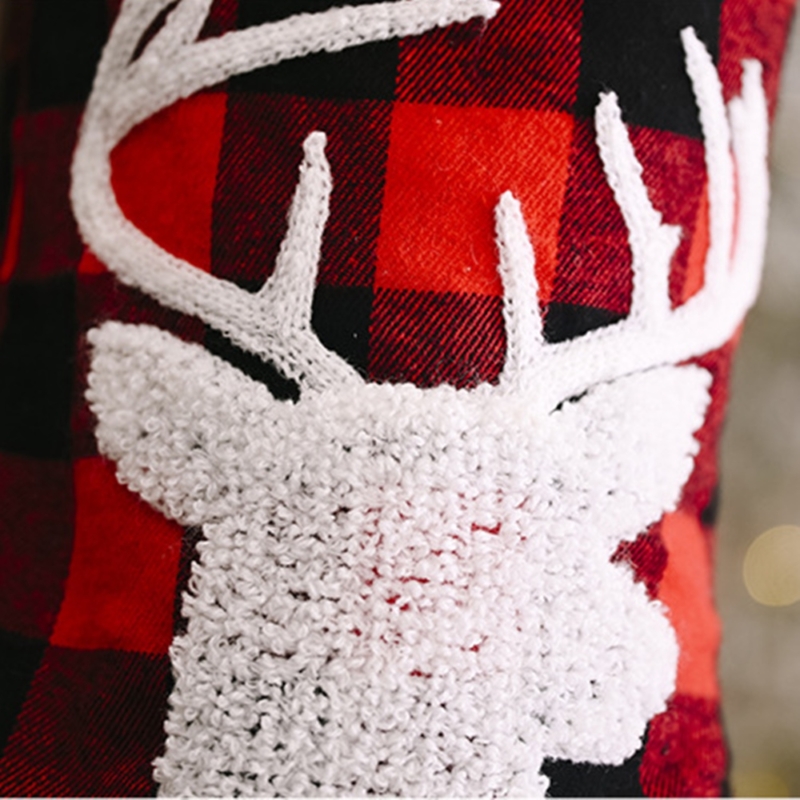 Piros-fekete kockás karácsonyi textil csizma szőrmével (50x30cm) 