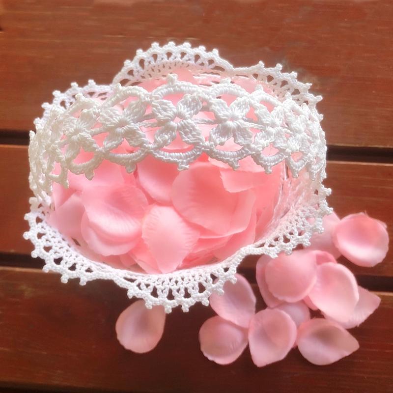 Horgolt csipke sziromszóró kosár (Hand Made)